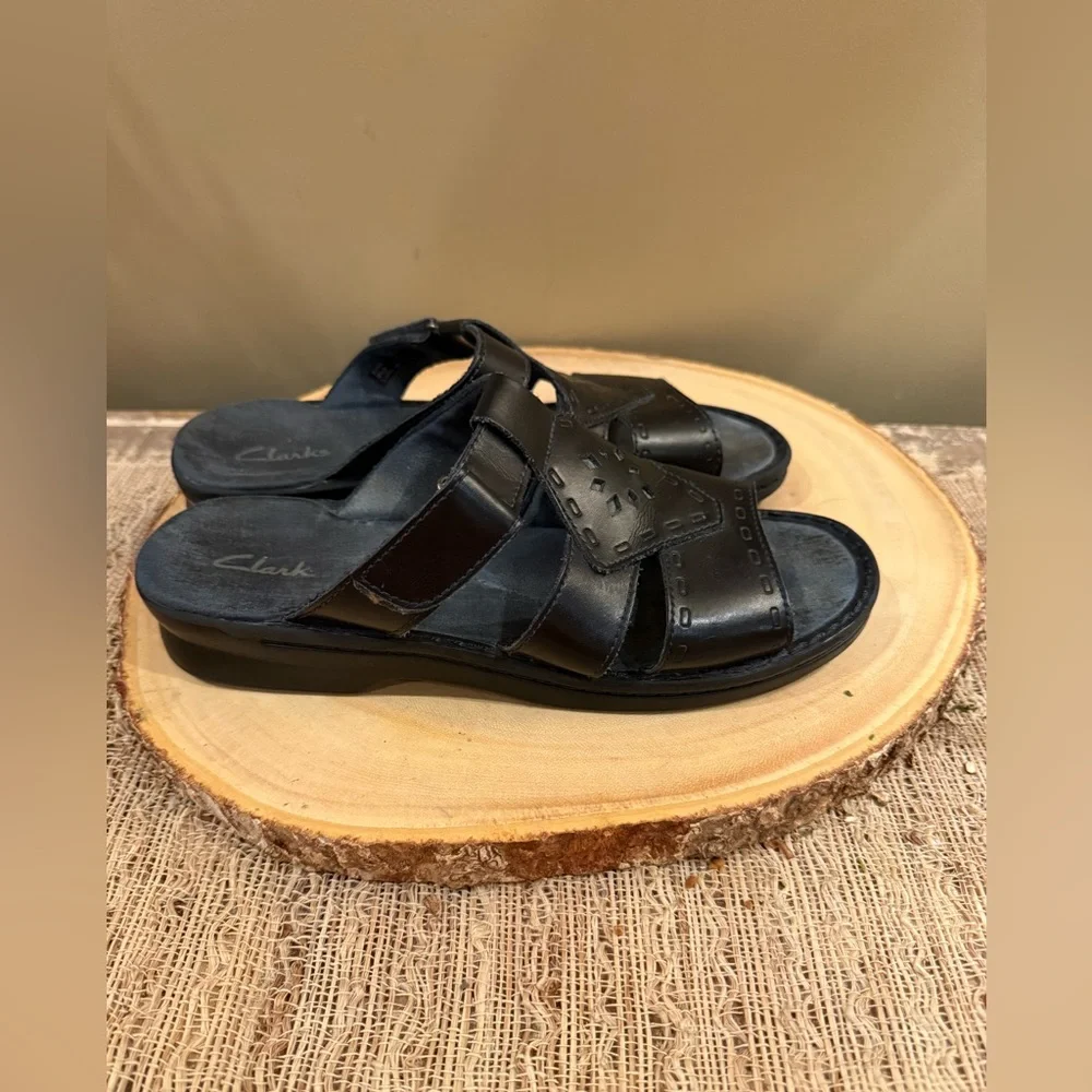 Clarks Bendables Ella‎ Black  Women’s Leather Sandals Slides Size 8 EUC